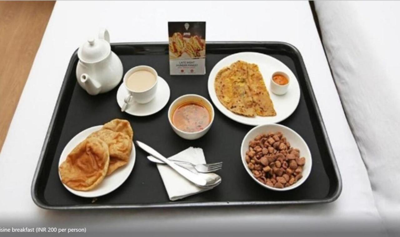 Hotel Iconic Near Delhi Igi International Airport Нью-Делі Екстер'єр фото