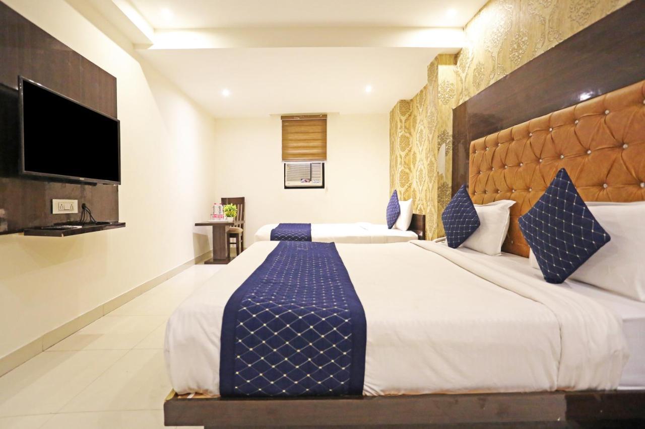 Hotel Iconic Near Delhi Igi International Airport Нью-Делі Екстер'єр фото