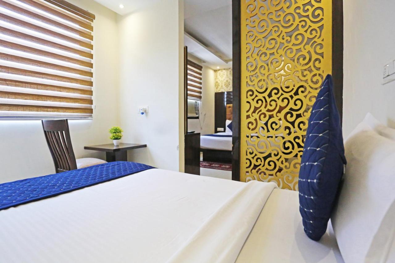 Hotel Iconic Near Delhi Igi International Airport Нью-Делі Екстер'єр фото