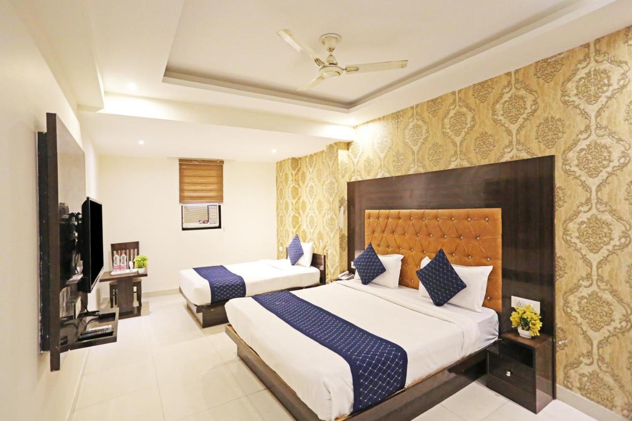 Hotel Iconic Near Delhi Igi International Airport Нью-Делі Екстер'єр фото