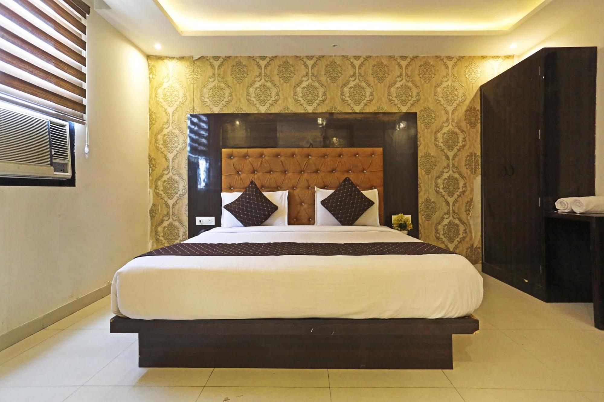 Hotel Iconic Near Delhi Igi International Airport Нью-Делі Екстер'єр фото