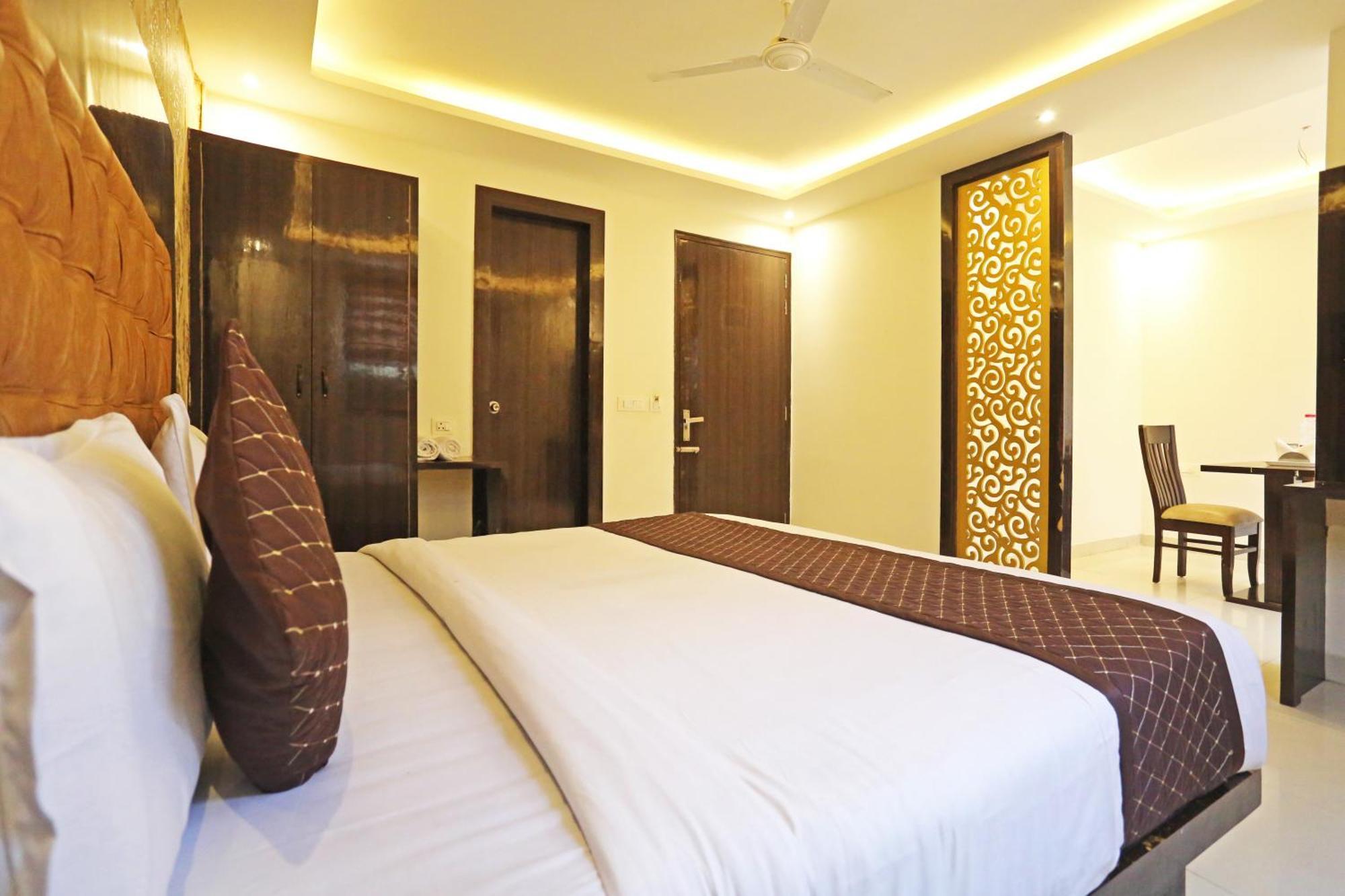 Hotel Iconic Near Delhi Igi International Airport Нью-Делі Екстер'єр фото